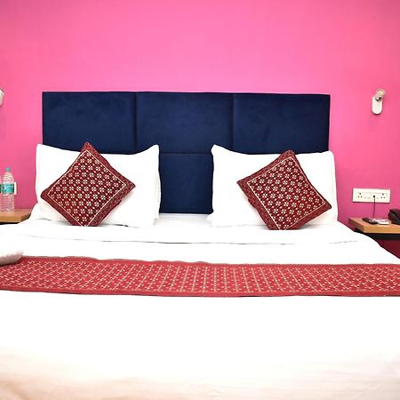 Hotel La Serene By Qotel-Gagan Vihar Anand Vihar New Delhi Eksteriør bilde
